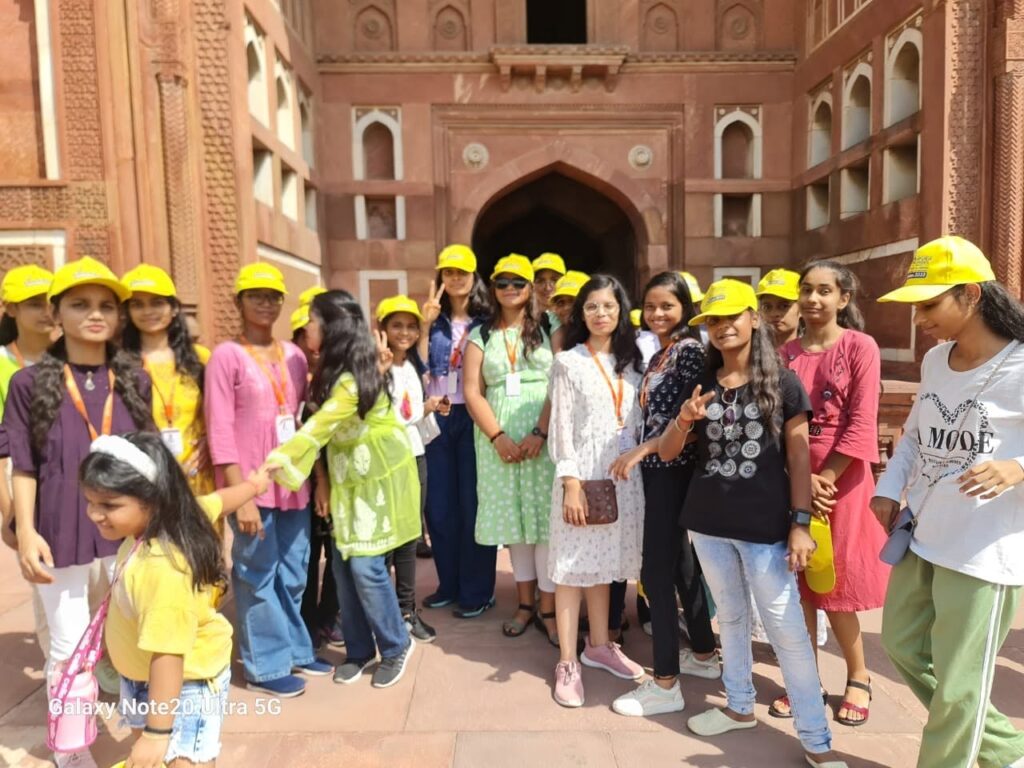 Students and teachers during an educational field visit